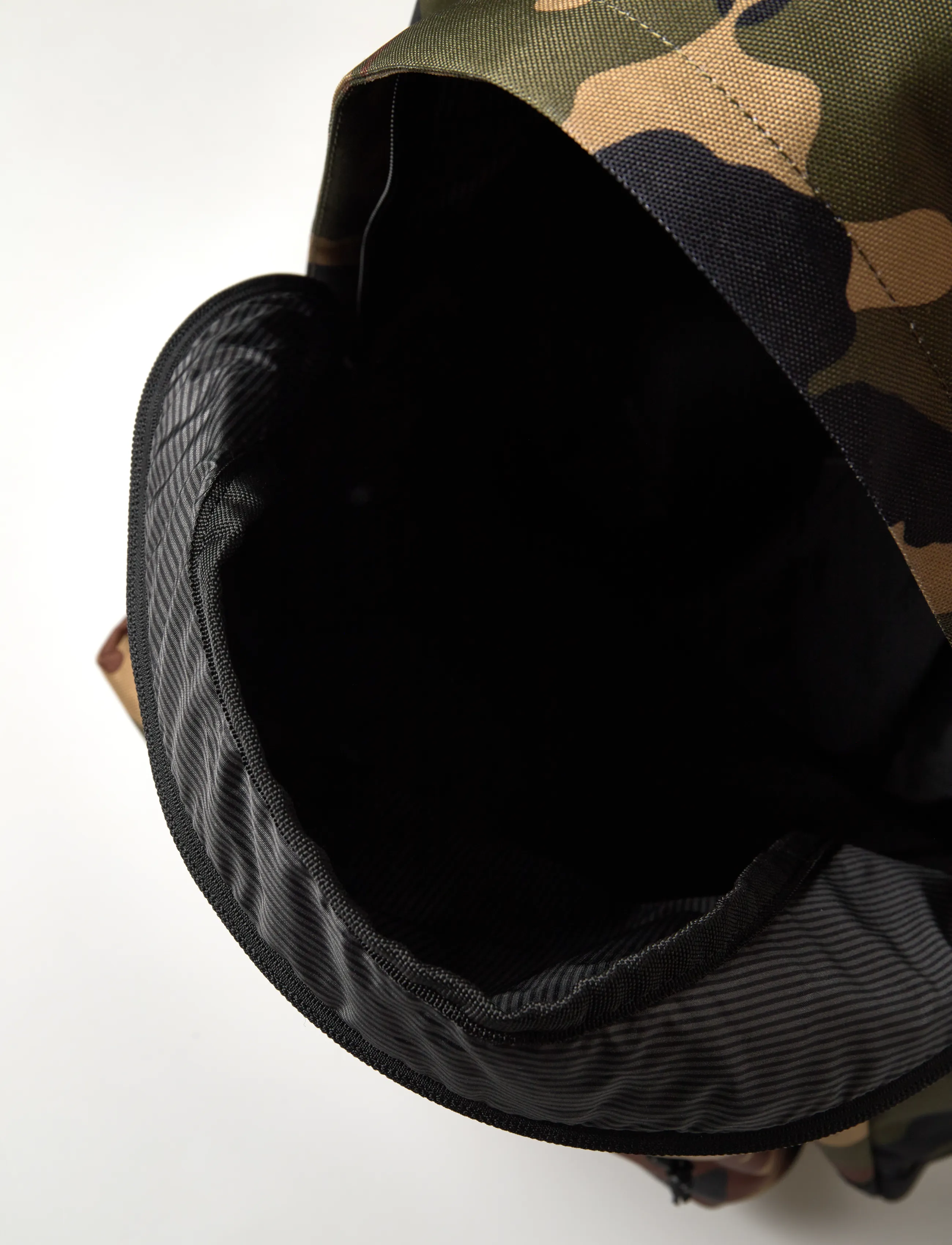 Herschel - Herschel Classic XL Backpack - rucksäcke - varsity woodland camo - 5