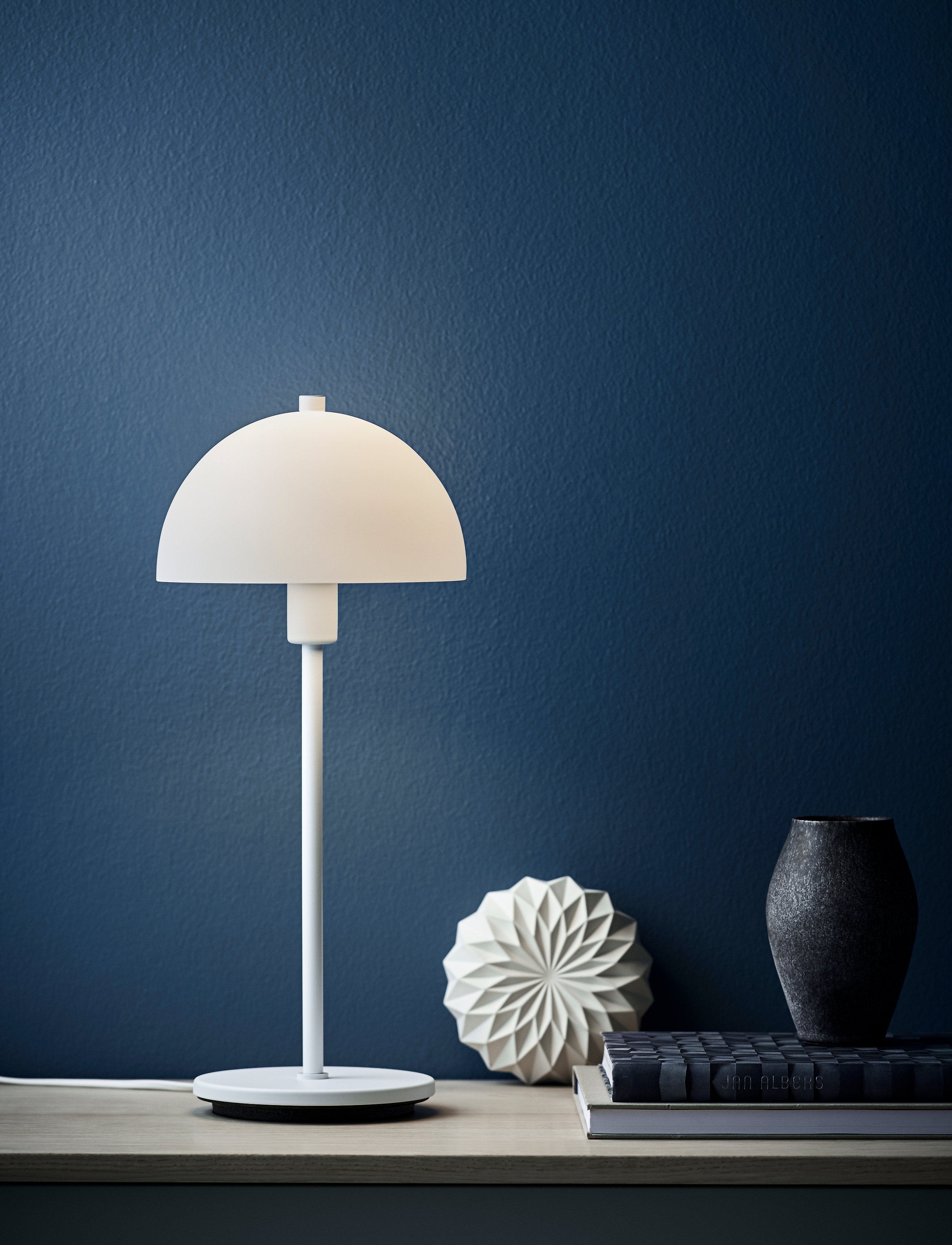 Herstal - Table lamp Vienda X - white - 1