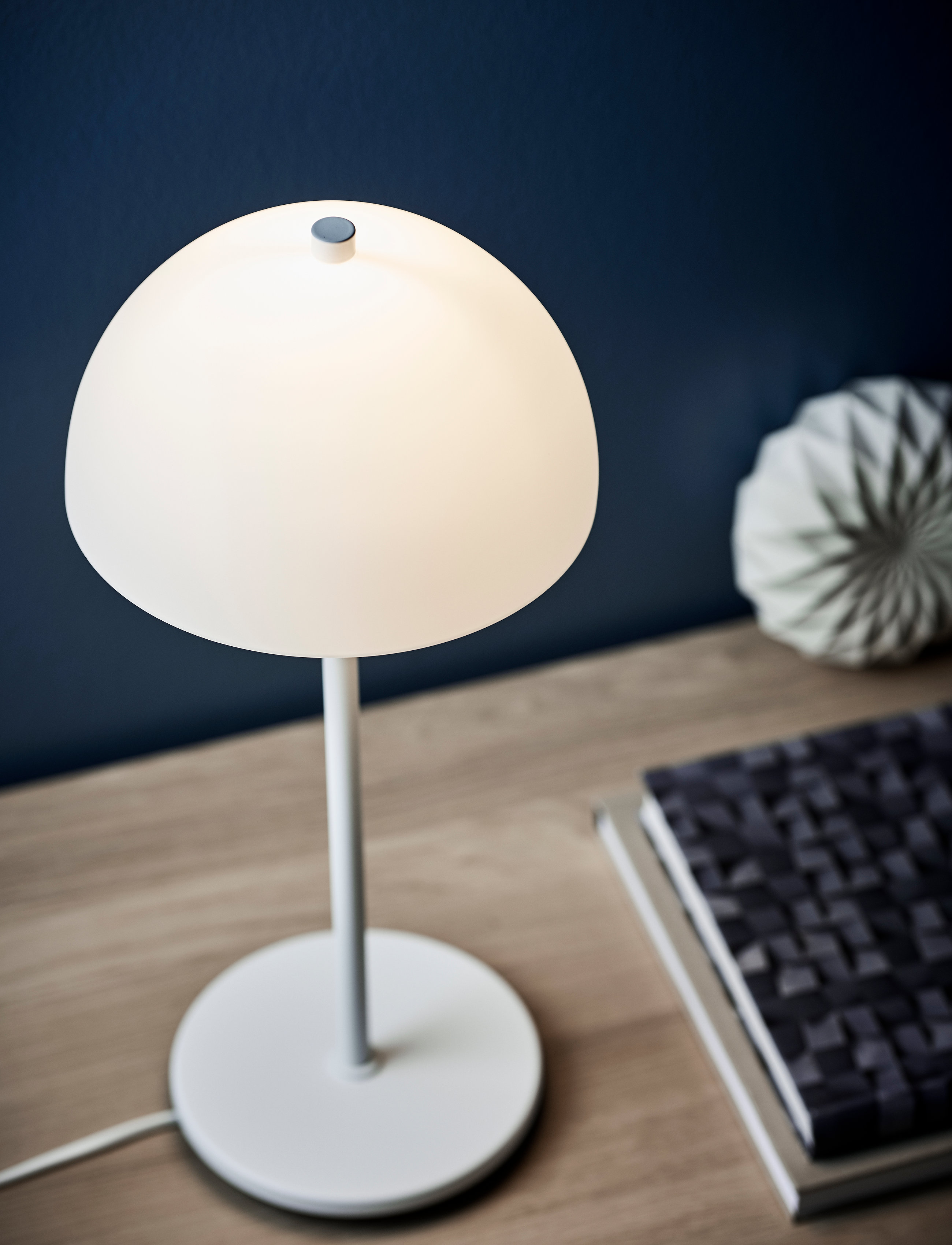 Herstal - Table lamp Vienda X - white - 2