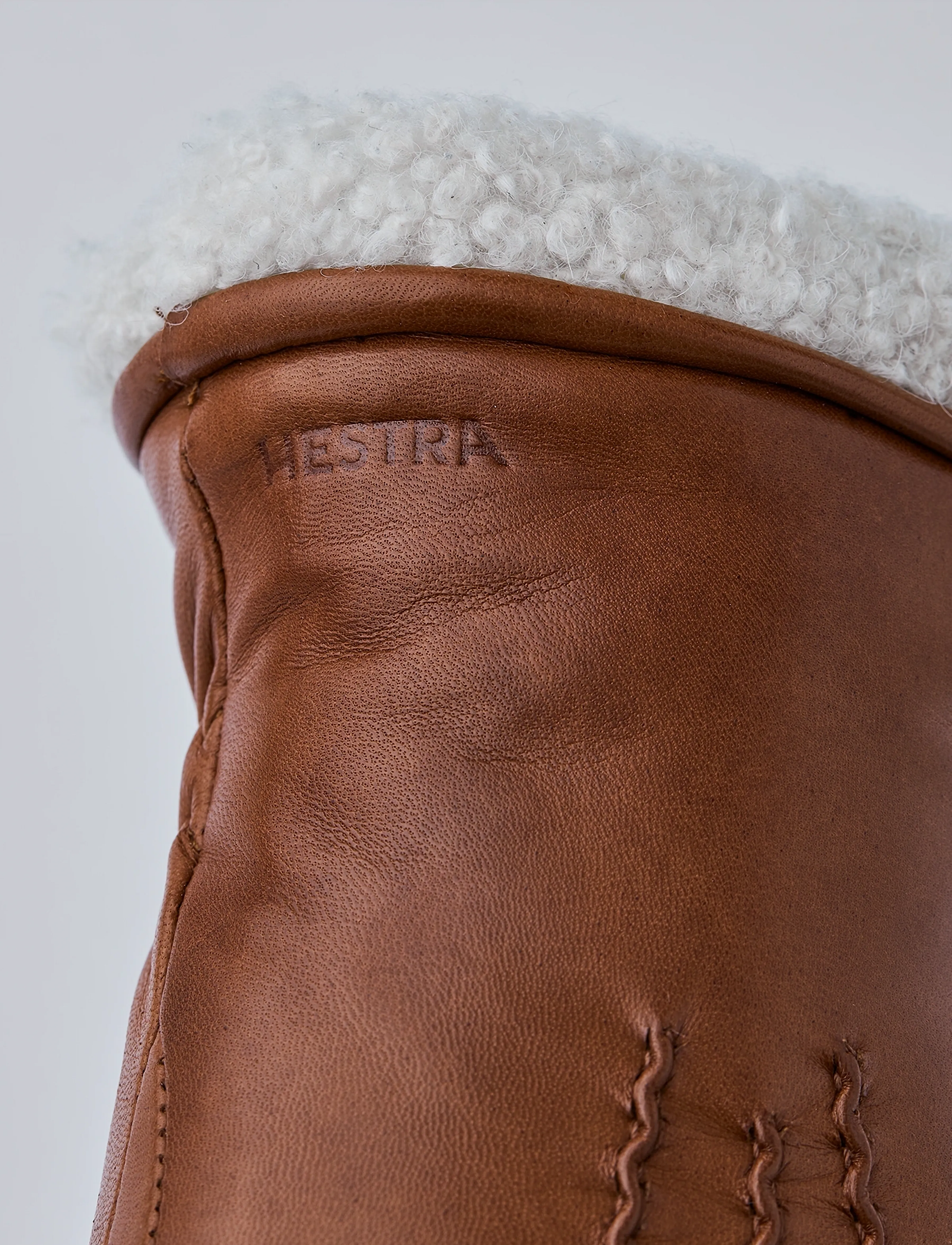 Hestra - Kathryn Tabac - labakindad - tabac - 1