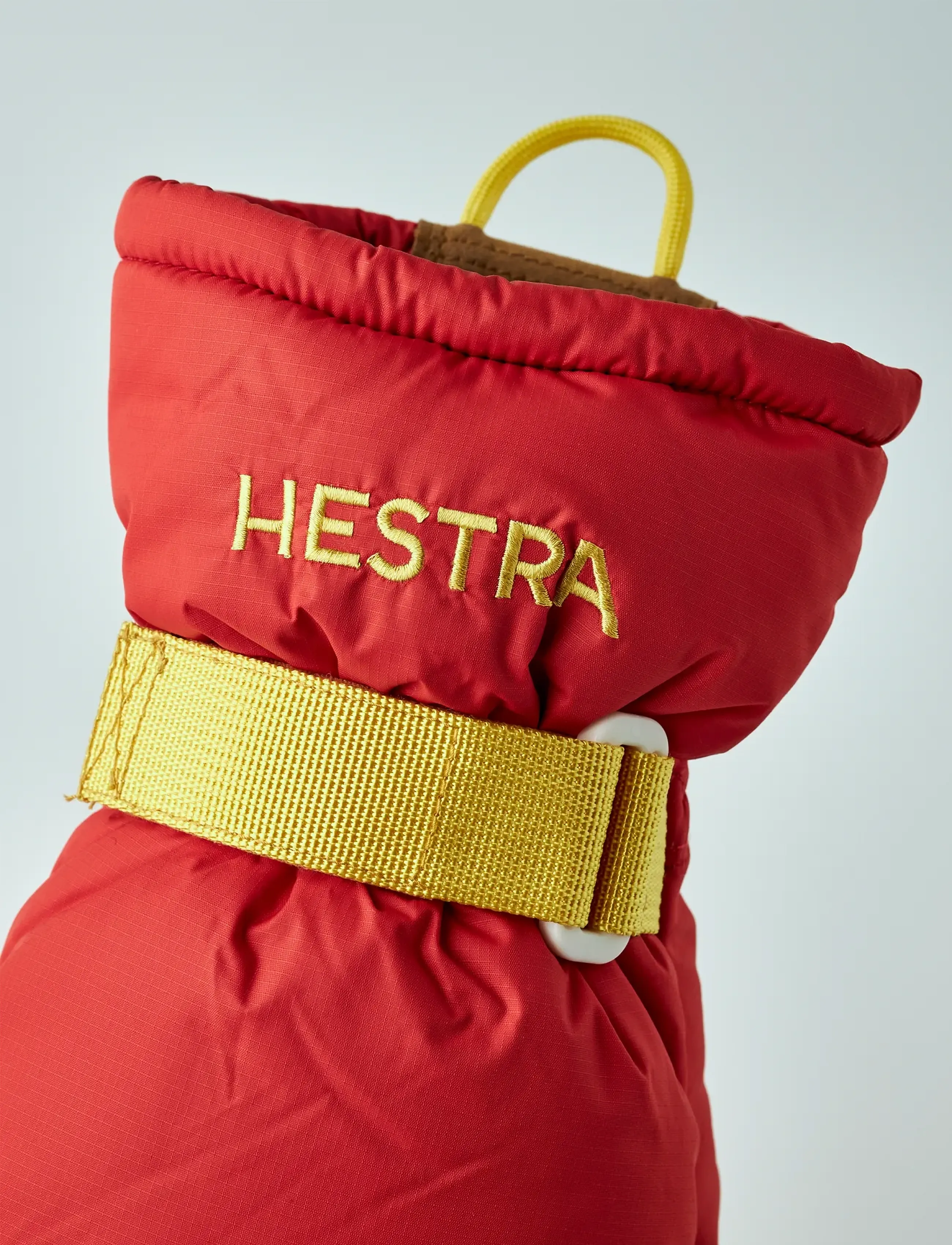 Hestra - Kiruna - mitt - tumvantar - light red - 4