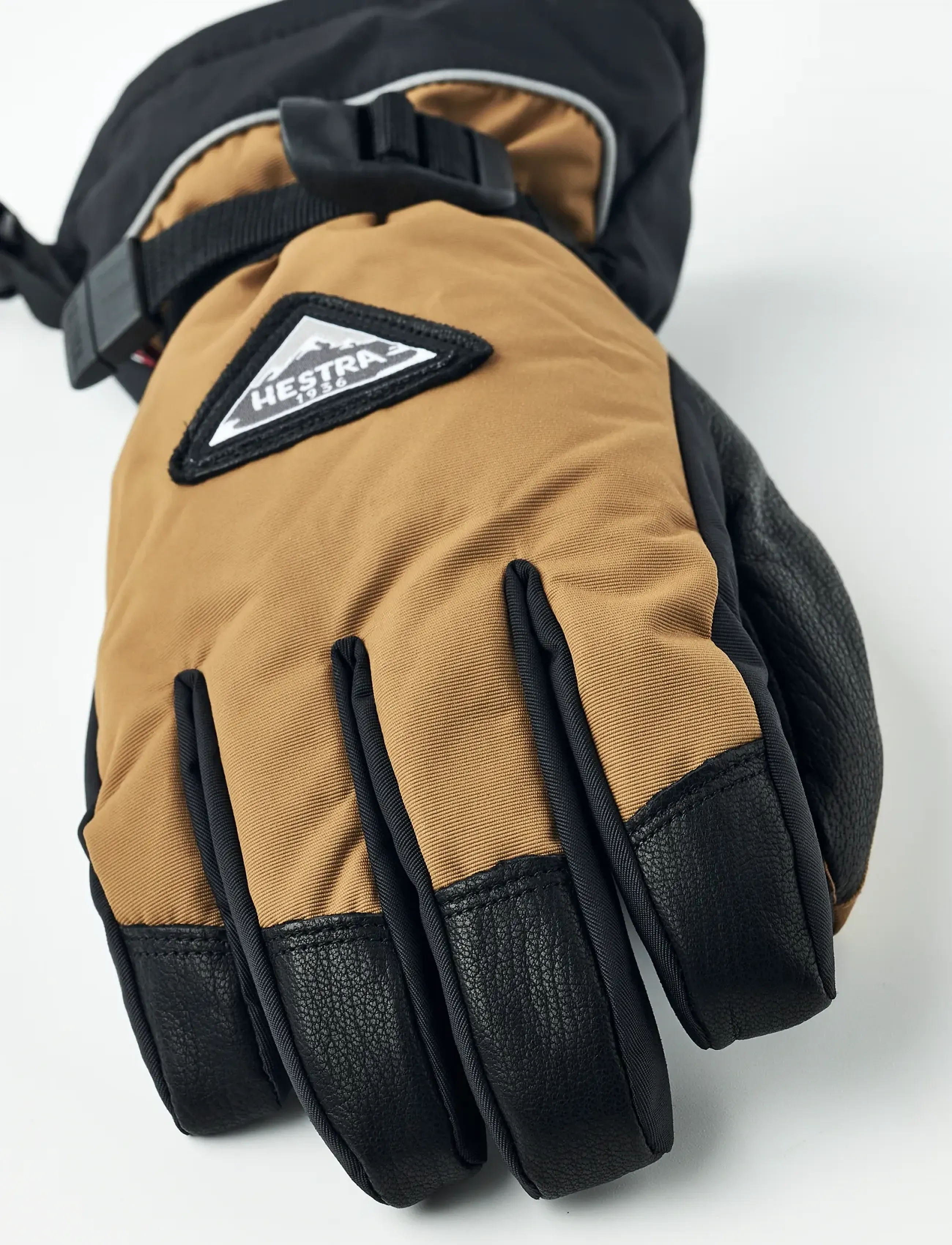 Hestra - Skare CZone Jr. - 5 finger - dark sand - 2