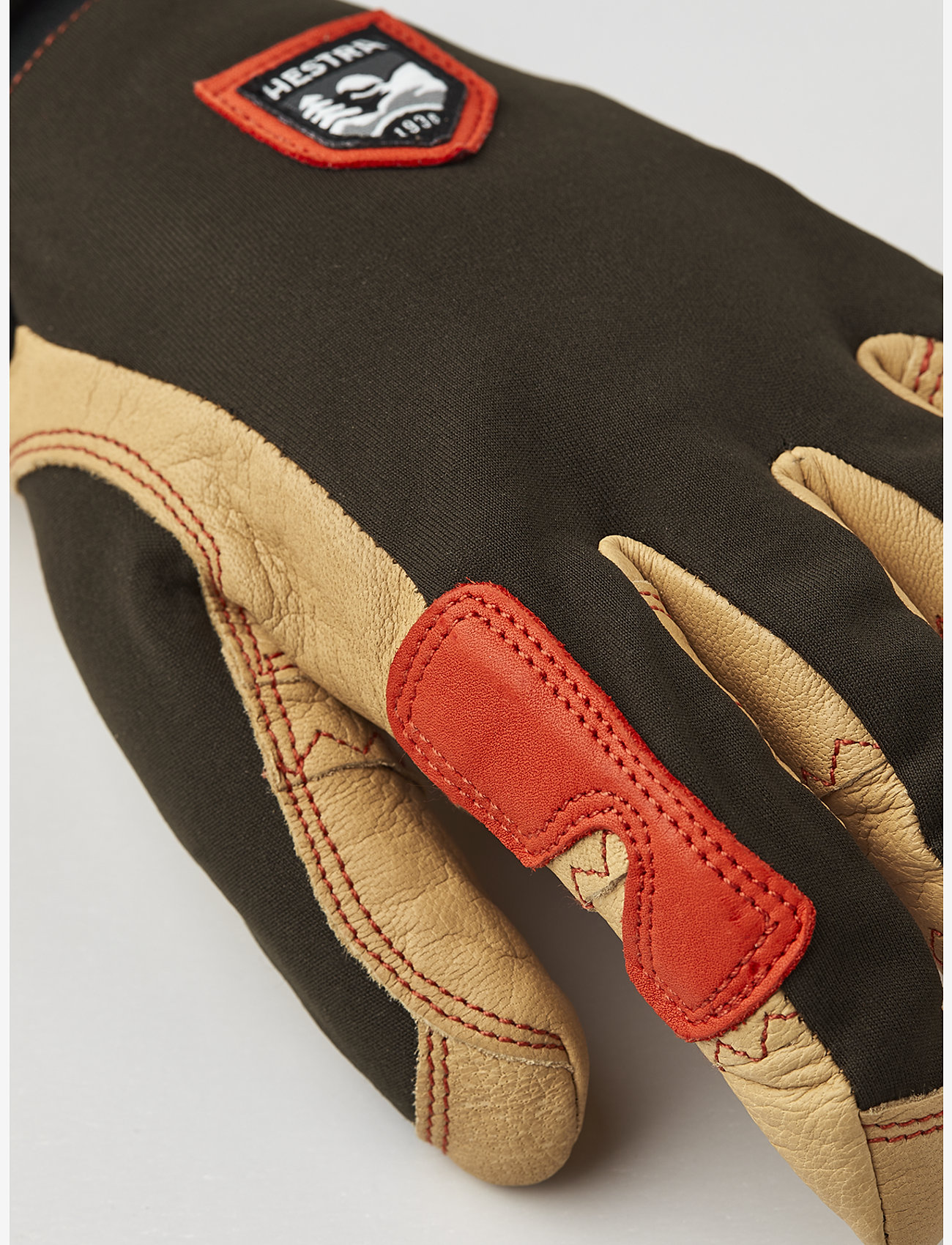 Hestra - Ergo Grip Active - 5 finger Black/Black - fingerhandsker - dark forest/natural brown - 5