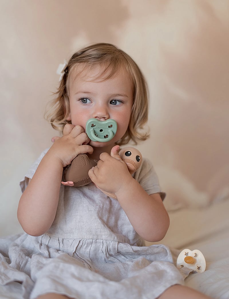 HEVEA - HEVEA Pacifier 3-36 months Orthodontic, 2 pack - lutid - moss green & tan beige - 0