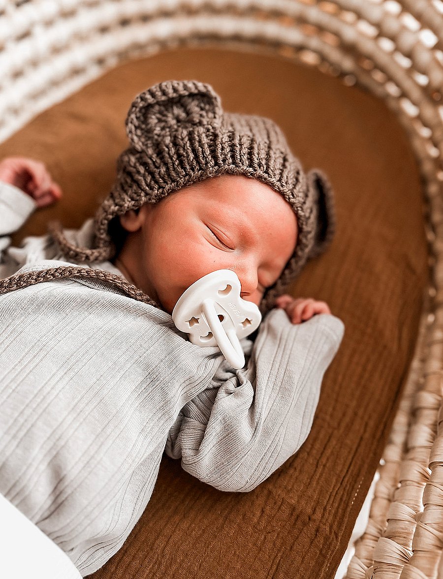 HEVEA - Trial Trio-Pack Natural Rubber Pacifiers - Three Teat Mix for Newborn 0+ Months - schnuller - milky white - 2