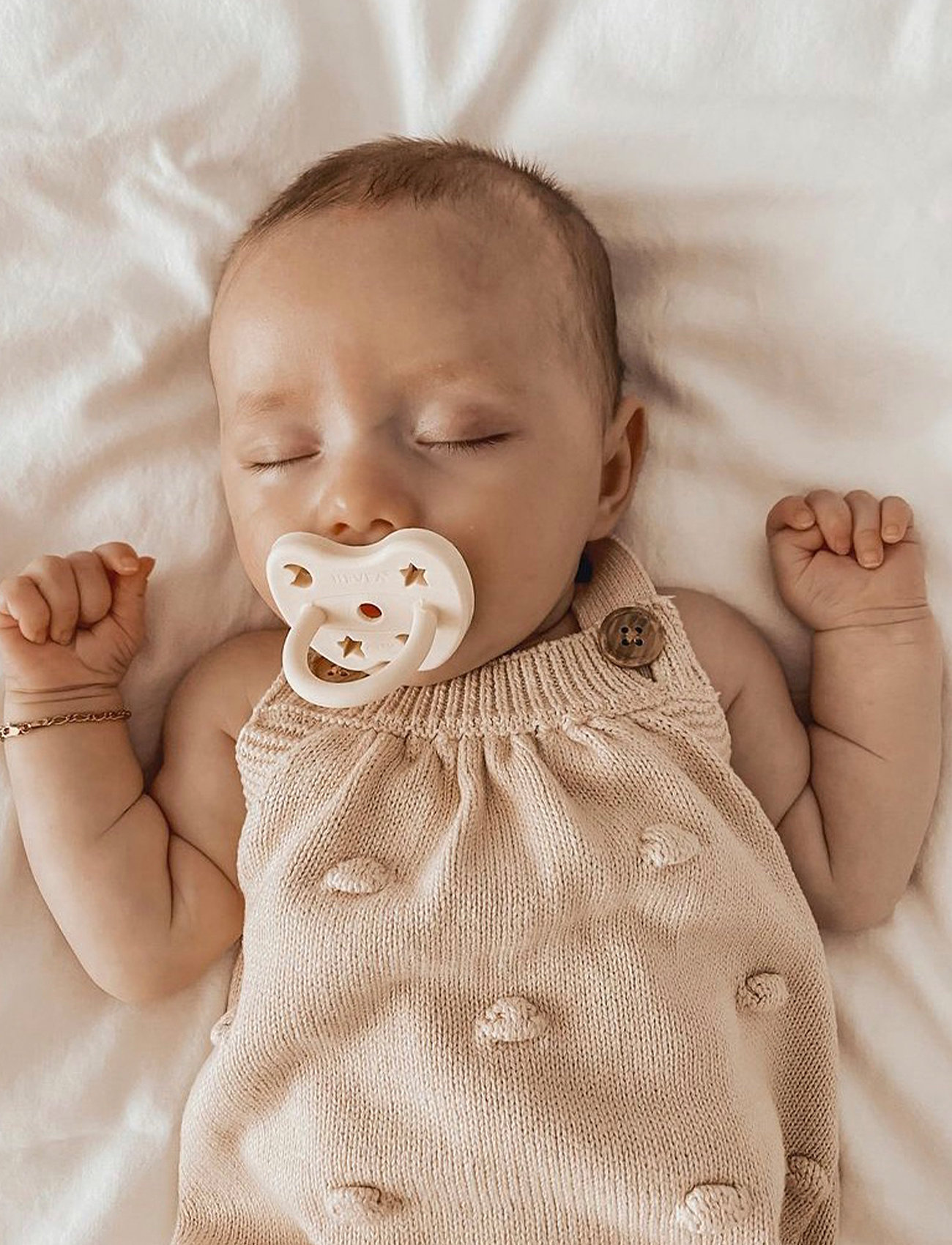 HEVEA - Trial Trio-Pack Natural Rubber Pacifiers - Three Teat Mix for Newborn 0+ Months - schnuller -  milky white - 4