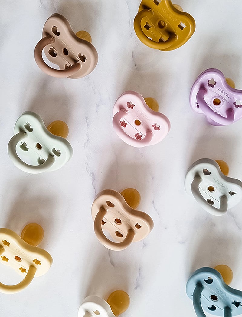 HEVEA - Two-Pack Orthodontic Pacifier 3-36 Months - smoczki - powder pink & rosewood - 3