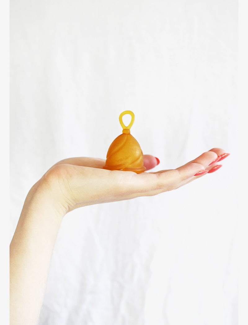HEVEA - LOOP Menstrual Cup - Size 3 - Natural - mensprodukter - natural - 5