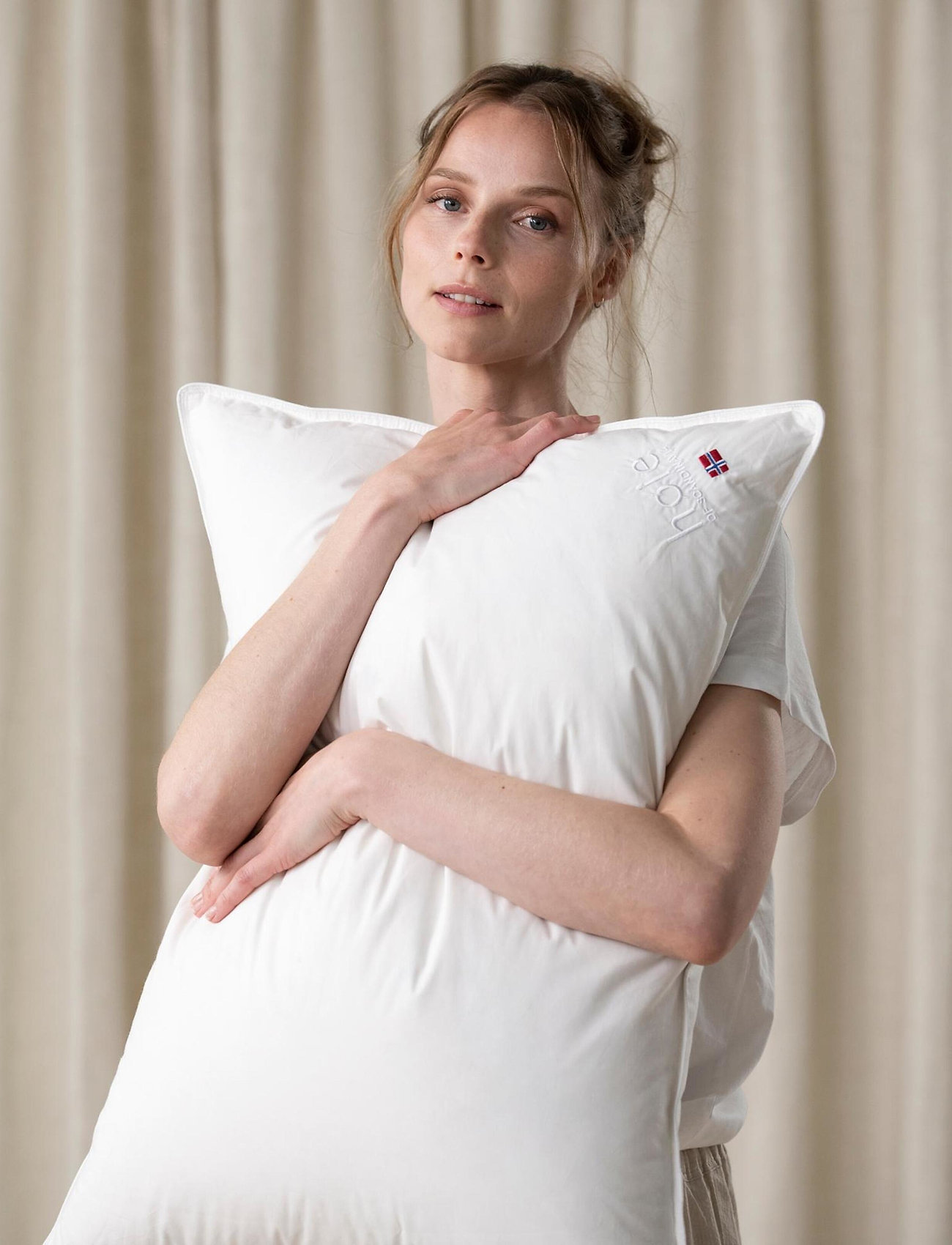 Høie of Scandinavia  - Freja medium dunkudde - white - 3