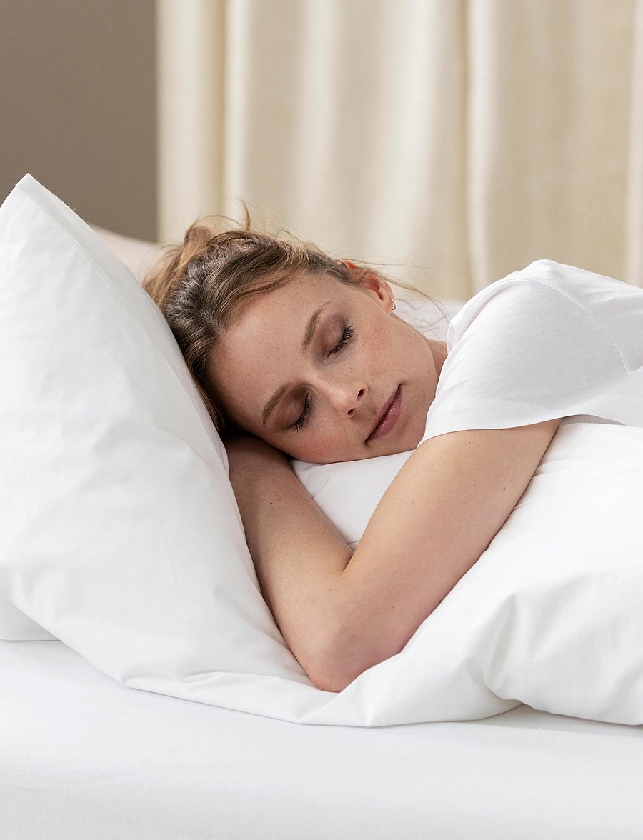 Høie of Scandinavia - Saga medium high down pillow - kopfkissen - white - 4