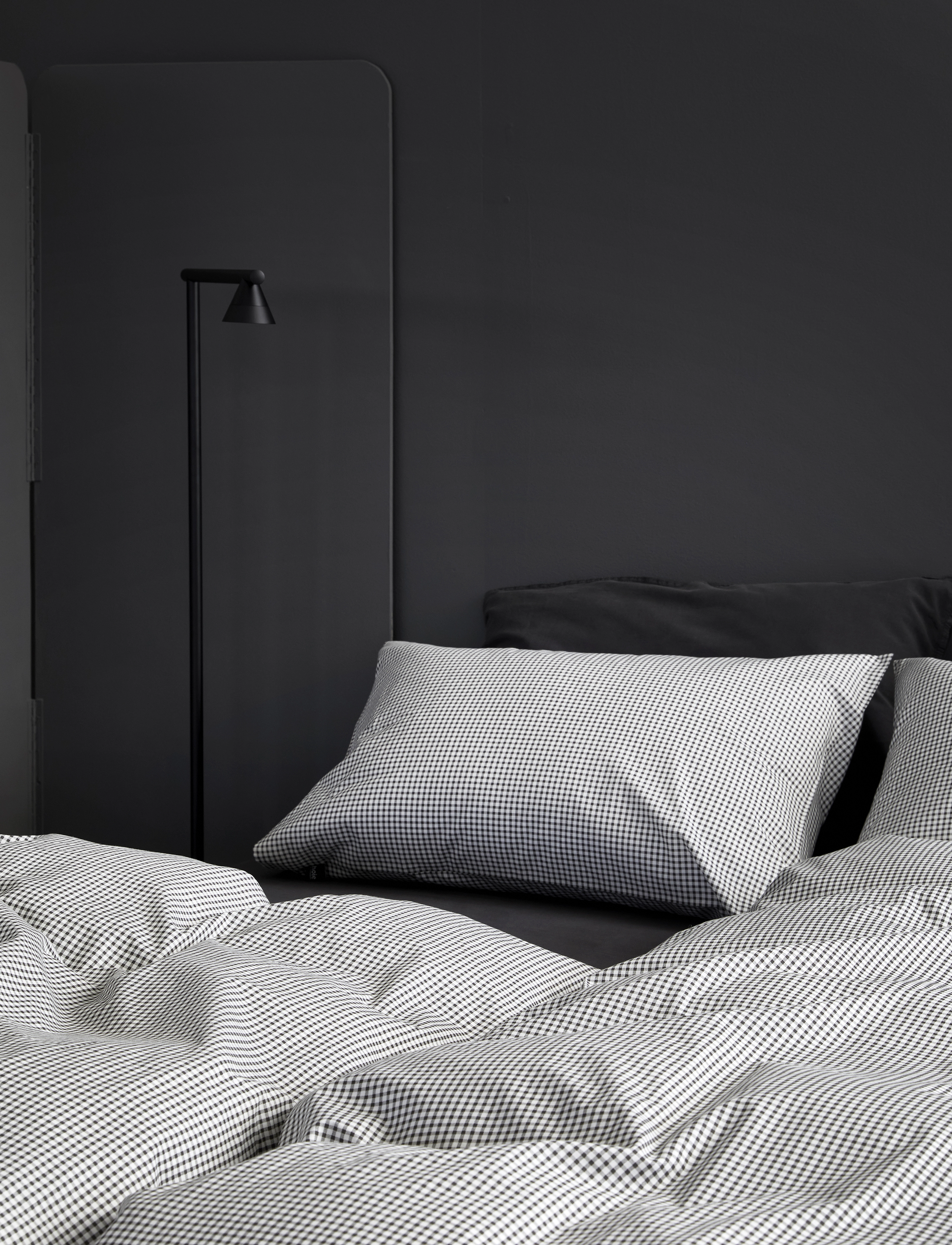 Høie of Scandinavia  - Frans Cotton bed set - muted black - 1
