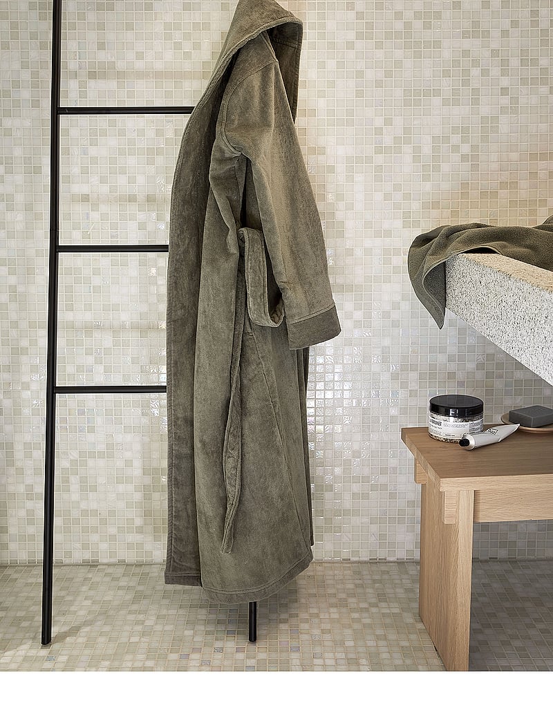 Høie of Scandinavia - Svanen terry velour robe - robes - nordic green - 4