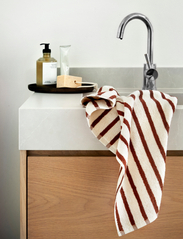 Høie of Scandinavia  - Everyday Stripe cotton towel - alhaisimmat hinnat - terracotta - 2