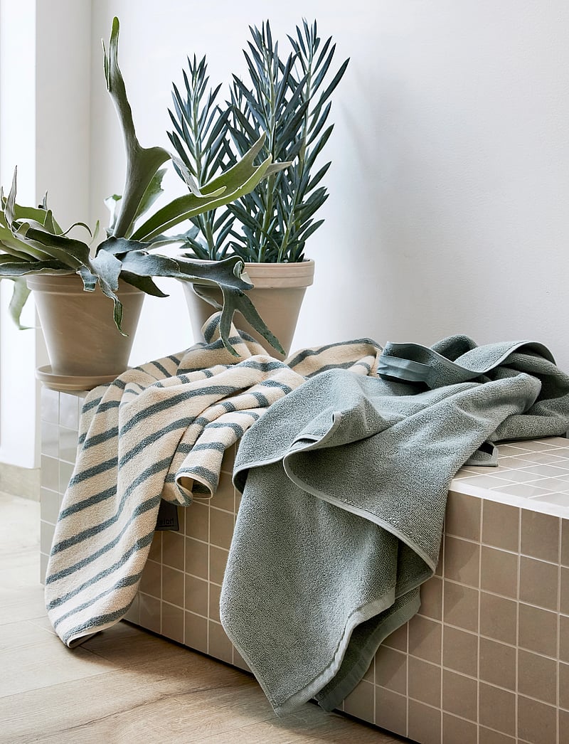 Høie of Scandinavia - Everyday Stripe cotton towel - saunalinad - aqua - 3