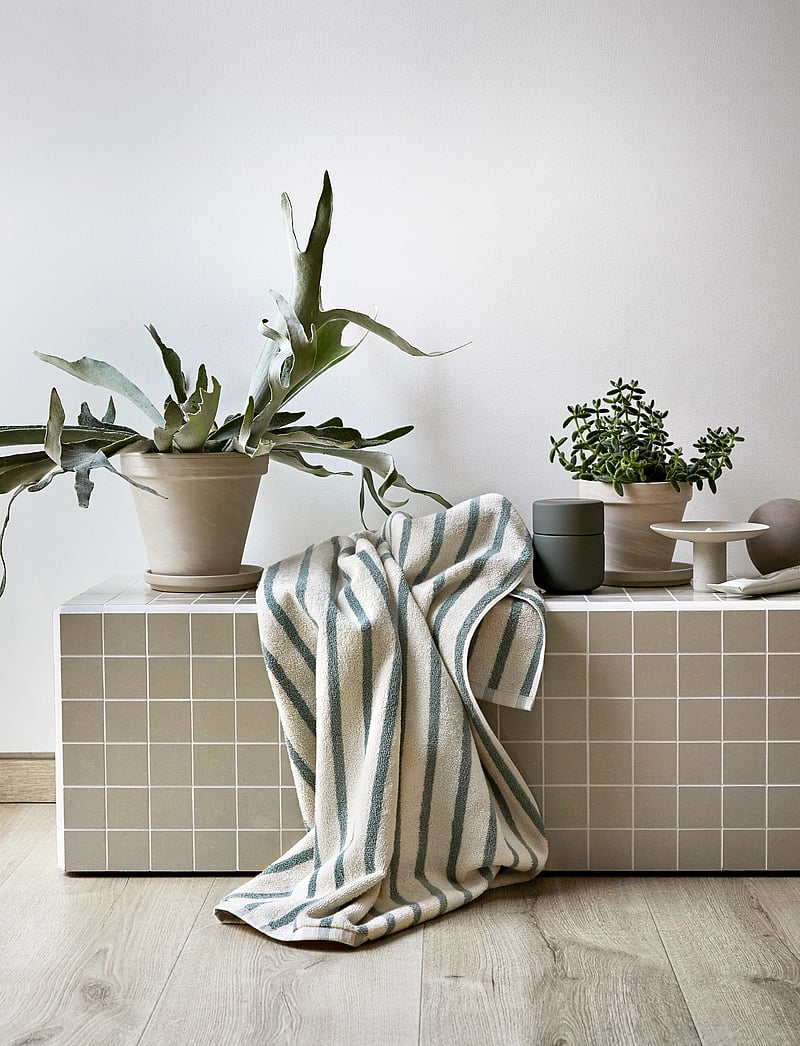 Høie of Scandinavia - Everyday Stripe cotton towel - saunalinad - aqua - 4
