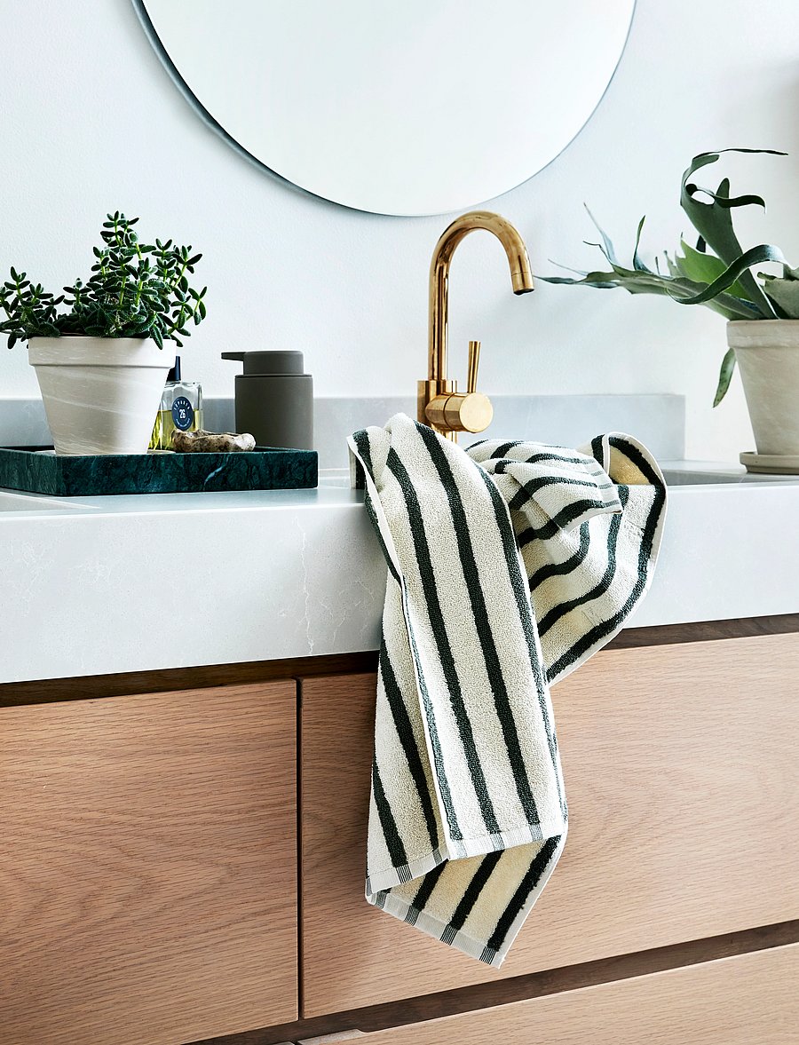 Høie of Scandinavia - Everyday Stripe cotton towel - nach preis einkaufen - nordic green - 0