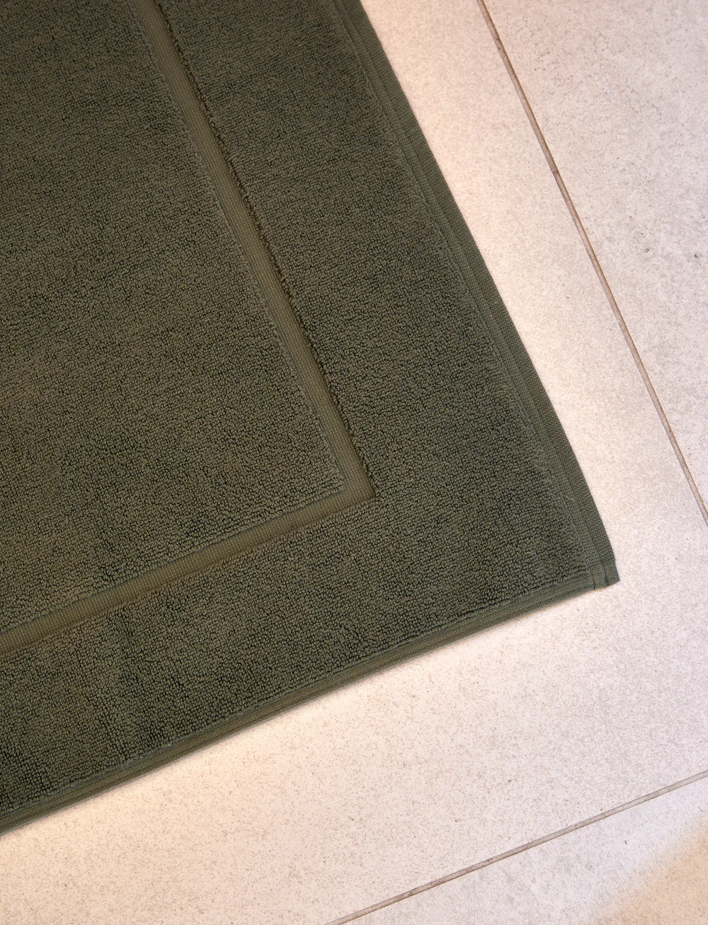 Høie of Scandinavia - Classic Bath Mat - köp efter pris - olive - 1
