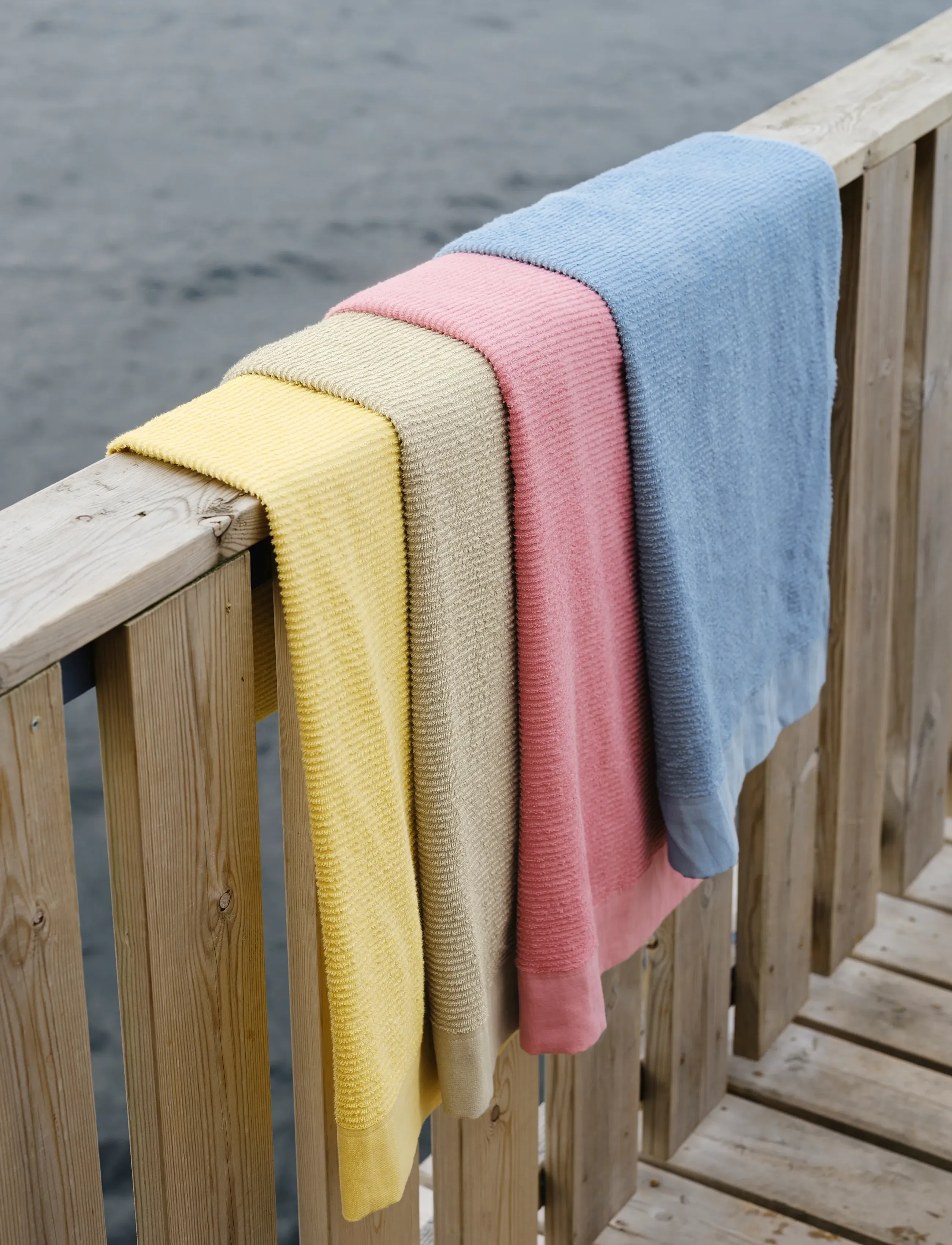 Høie of Scandinavia  - BREEZE bath and beach towel - badlakan - beige - 2