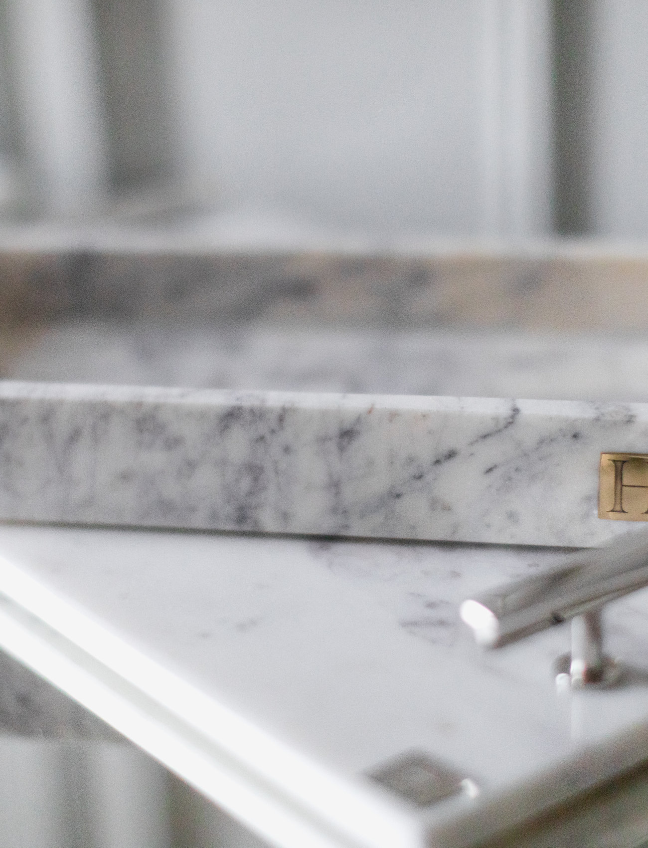 Hilke Collection - Marbletray with logo - shop by price - marble/brass - 2
