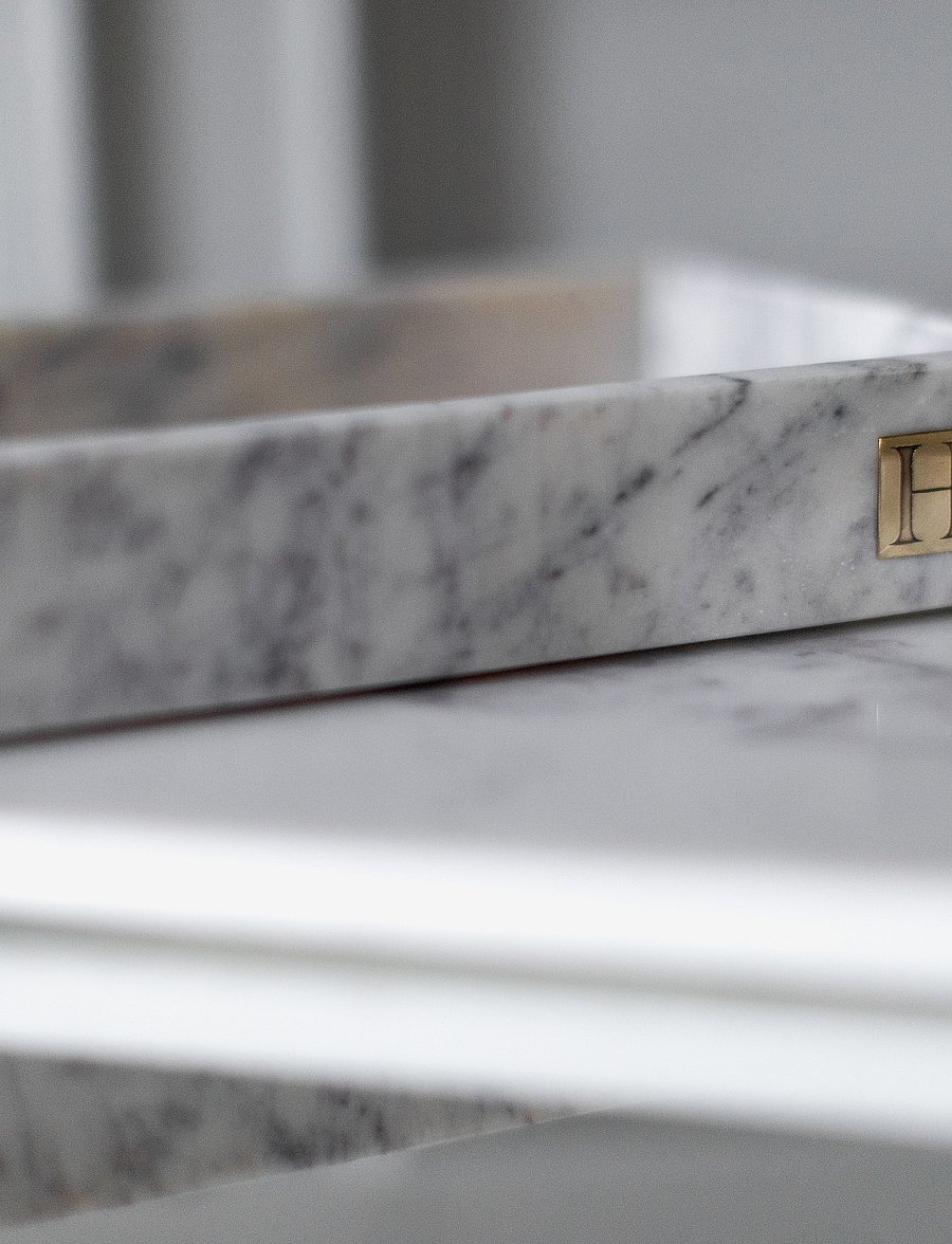 Hilke Collection - Marbletray with logo - valentinstaggeschenke - marble/brass - 4