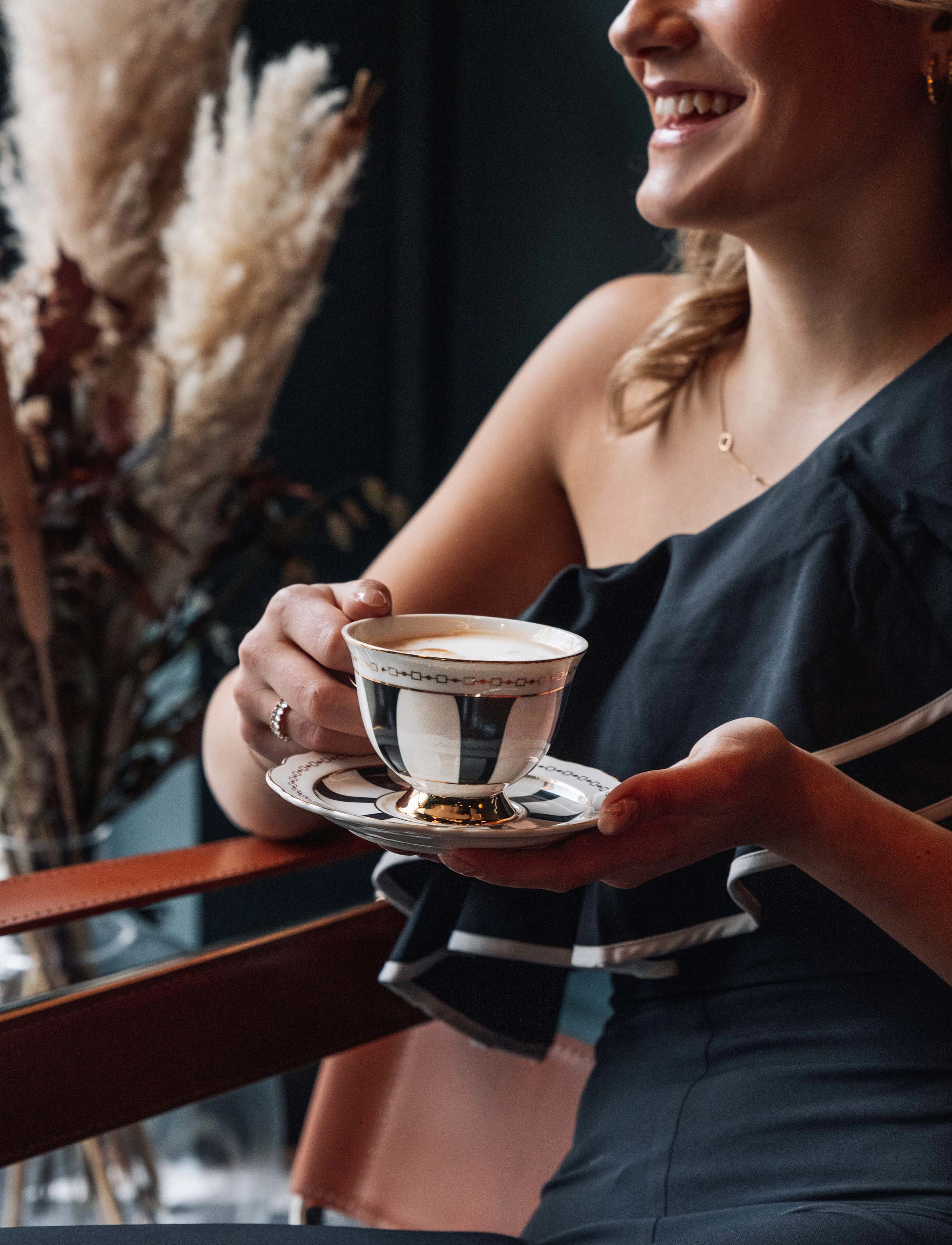 Hilke Collection Kop Med Underkop – Strisce Nero, 22 CL, Cups & Mugs, Mehrfarbig/gemustert - Tea Cups, Homeware