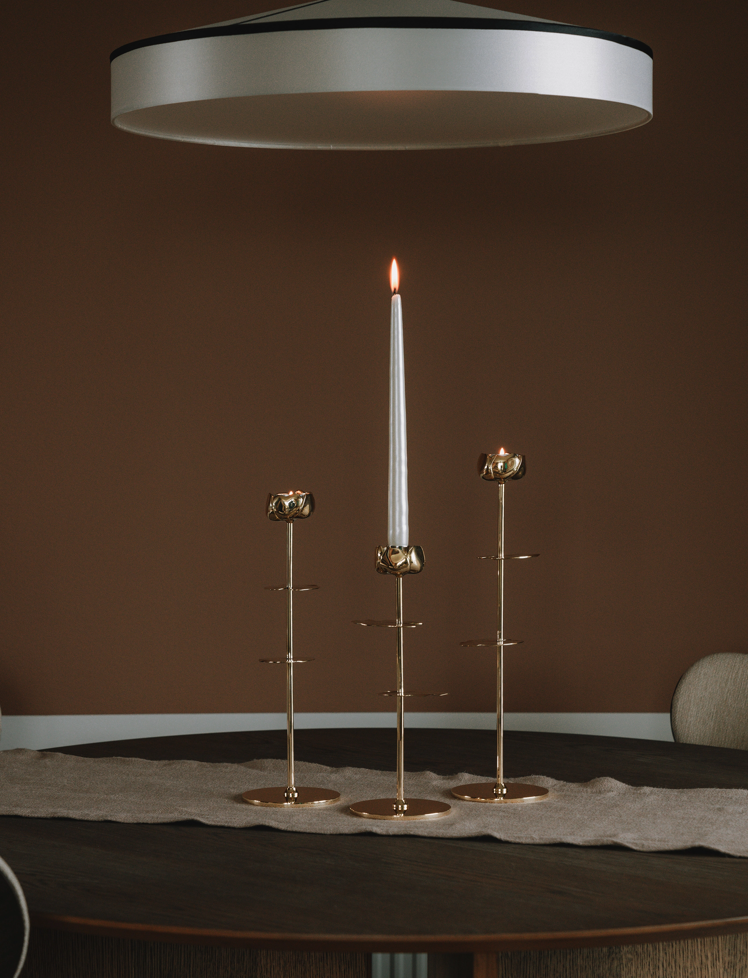 Hilke Collection Lysestage Ninfea Alta, 40 cm, H40 cm x 12, Gold, Lysestager & Lanterner > Lysestager, Unisex
