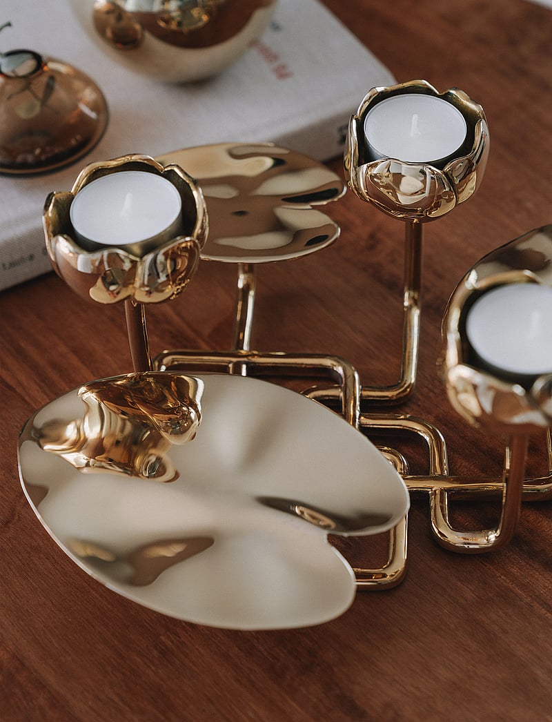 Hilke Collection - Candlestand Ninfea Grande - nach preis einkaufen - gold - 2