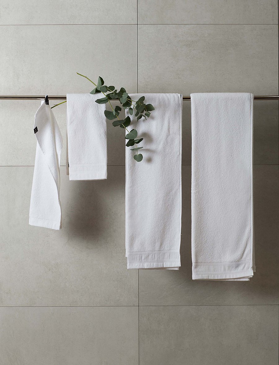 Himla - Lina Towel - badetücher - white - 0