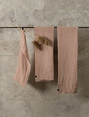 Himla - Fresh Laundry Bath Sheet - badehåndklæder - nude - 1