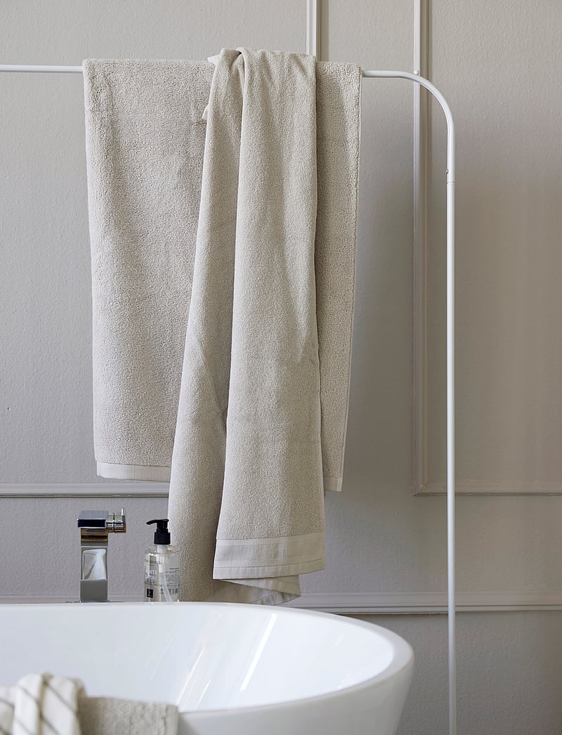 Himla - Maxime Towel - bath towels - mother of pearl - 3