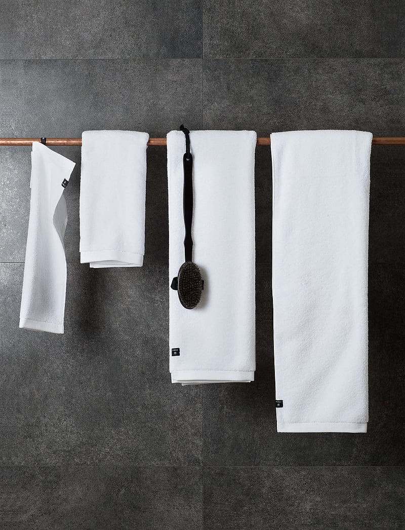 Himla - Maxime Towel - badehåndklæder - white - 1