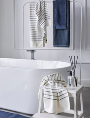 Himla - Habit Towel - laagste prijzen - indigo - 4