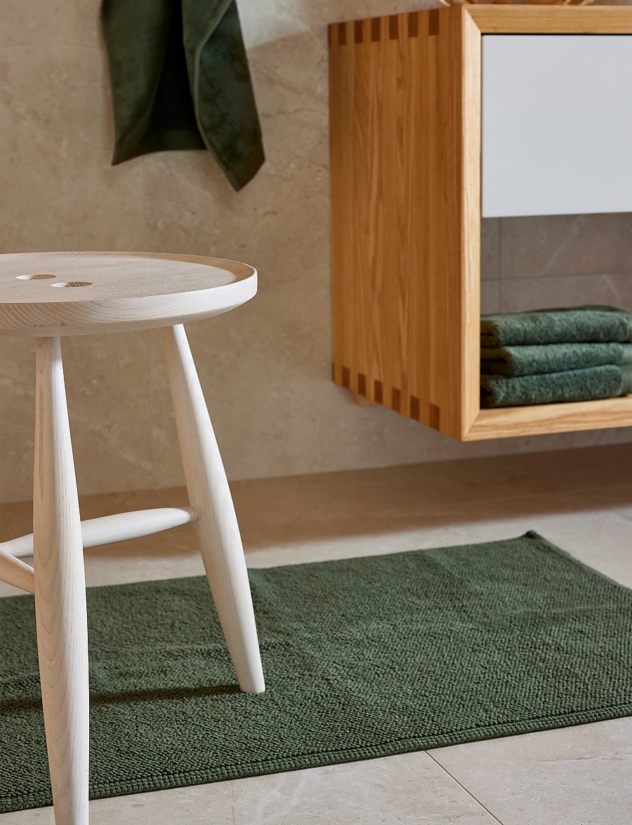 Himla - Max Bath Mat - teppiche - pine - 1