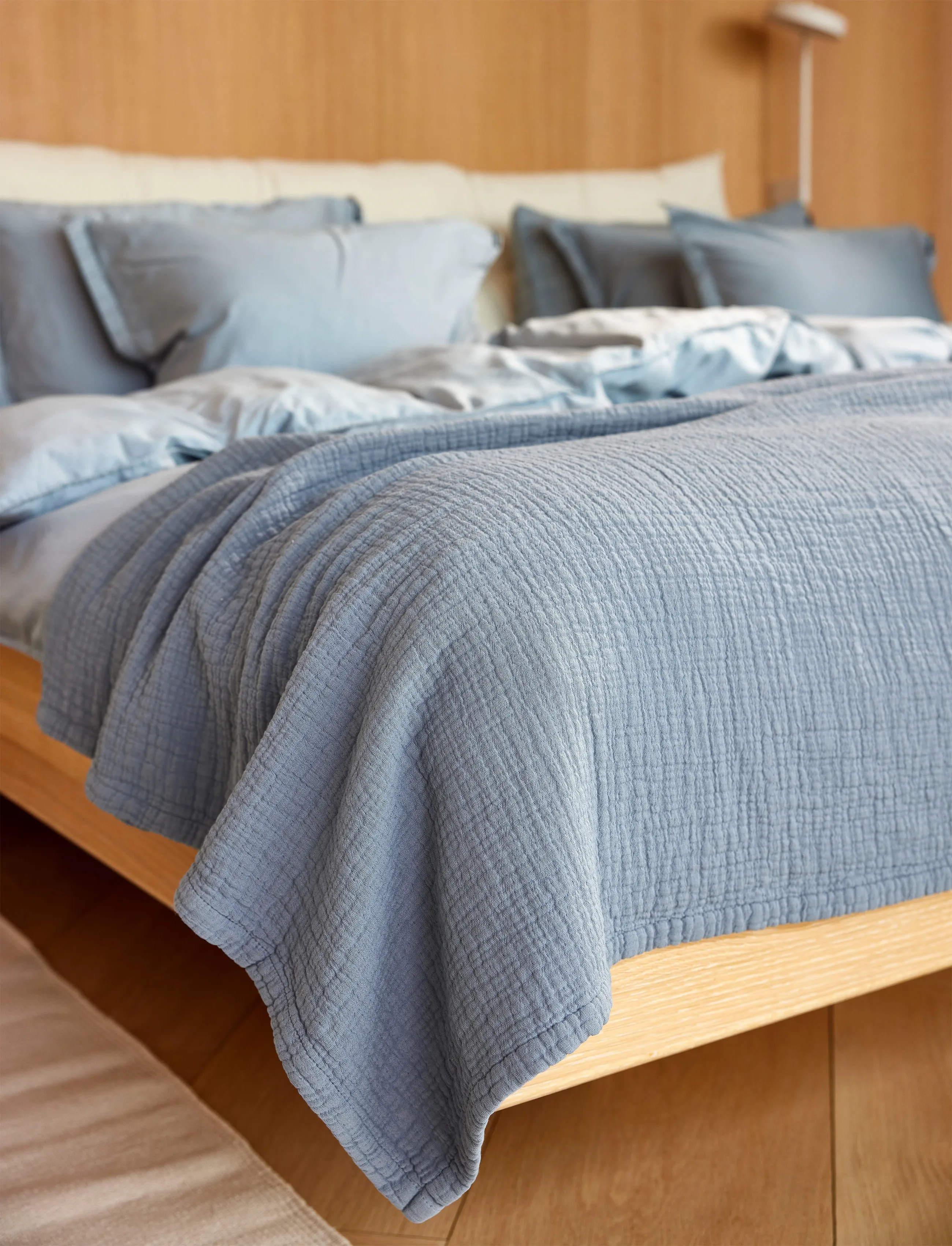 Himla - Denise Bedspread - tagesdecken - sky - 1