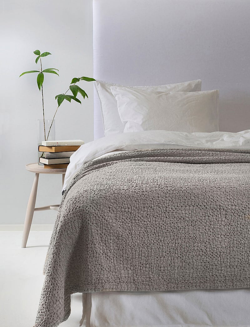 Himla - Dani Bedspread - tagesdecken - clean - 1