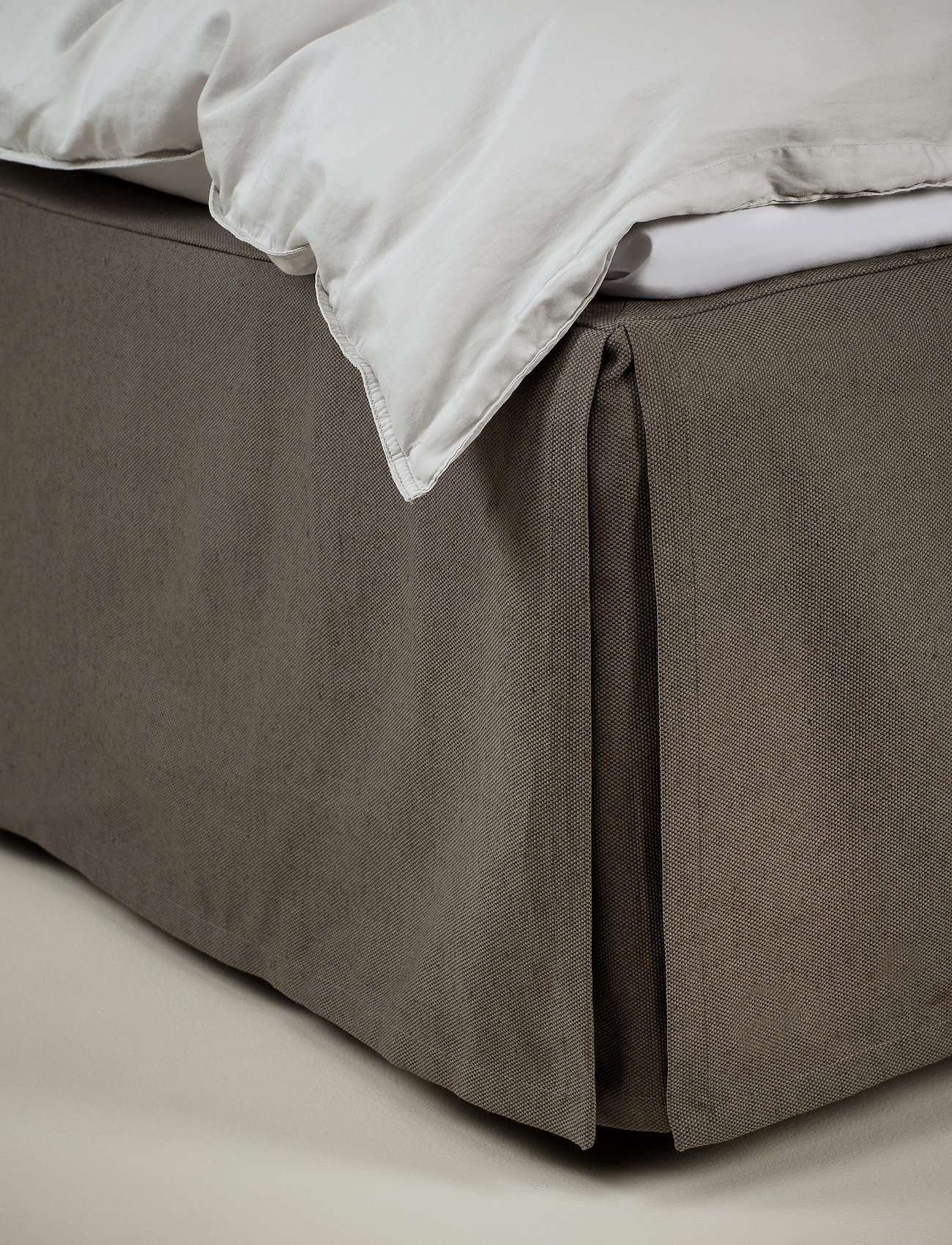 Himla - Weeknight Bed skirt - sängkappor - charcoal - 1