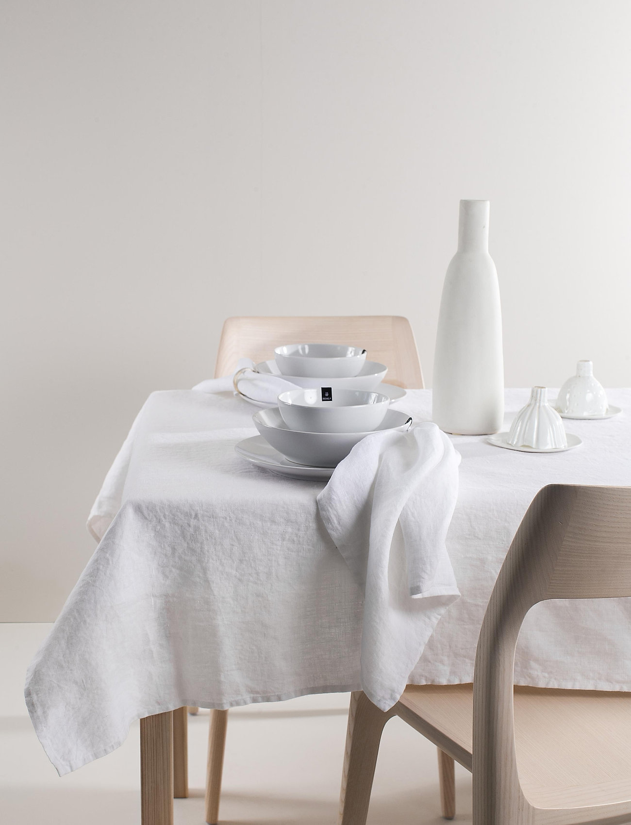 Himla - Sunshine Tablecloth - christmas table setting - white - 1