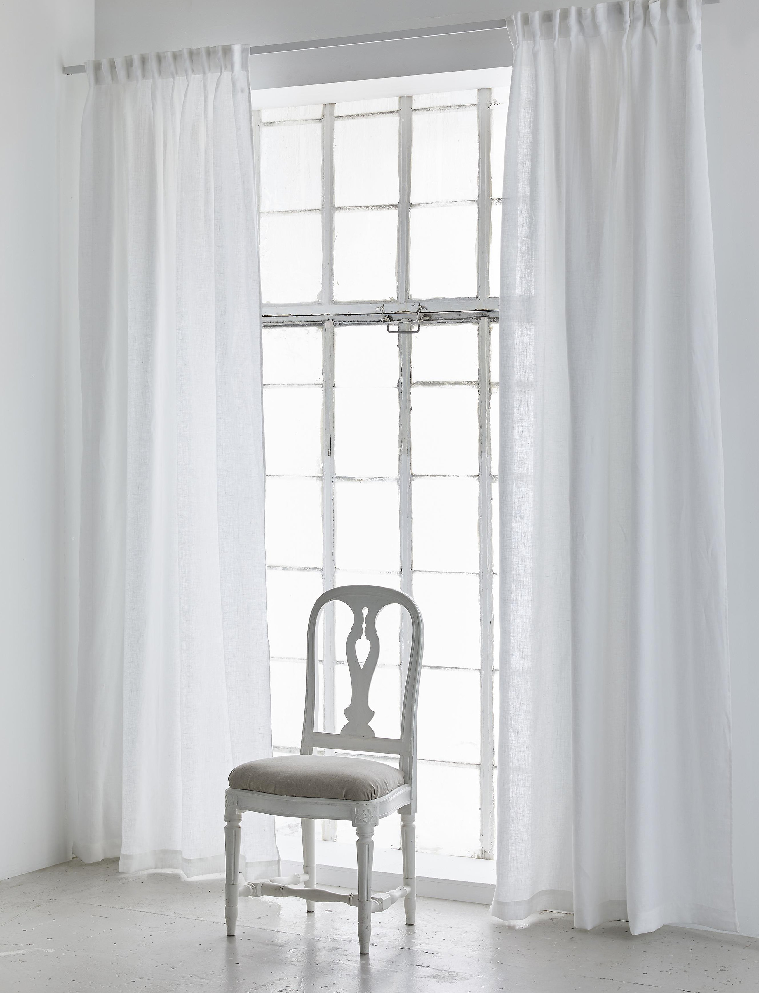 Himla - Springtime Curtain with HT - white - 1