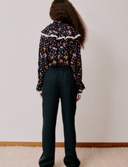 Hofmann Copenhagen - Mayla - long-sleeved blouses - black print - 3