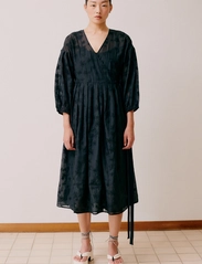 Hofmann Copenhagen - Nela - midi dresses - black - 4