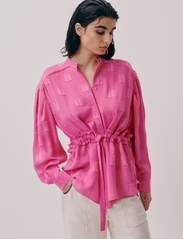 Hofmann Copenhagen - Odette - long-sleeved shirts - begonia pink - 2