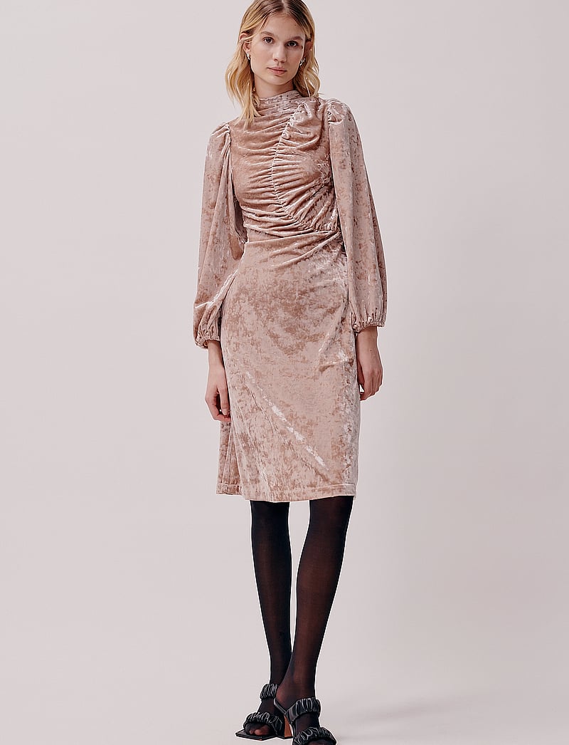Hofmann Copenhagen - Fabienne - midi kjoler - champagne - 0