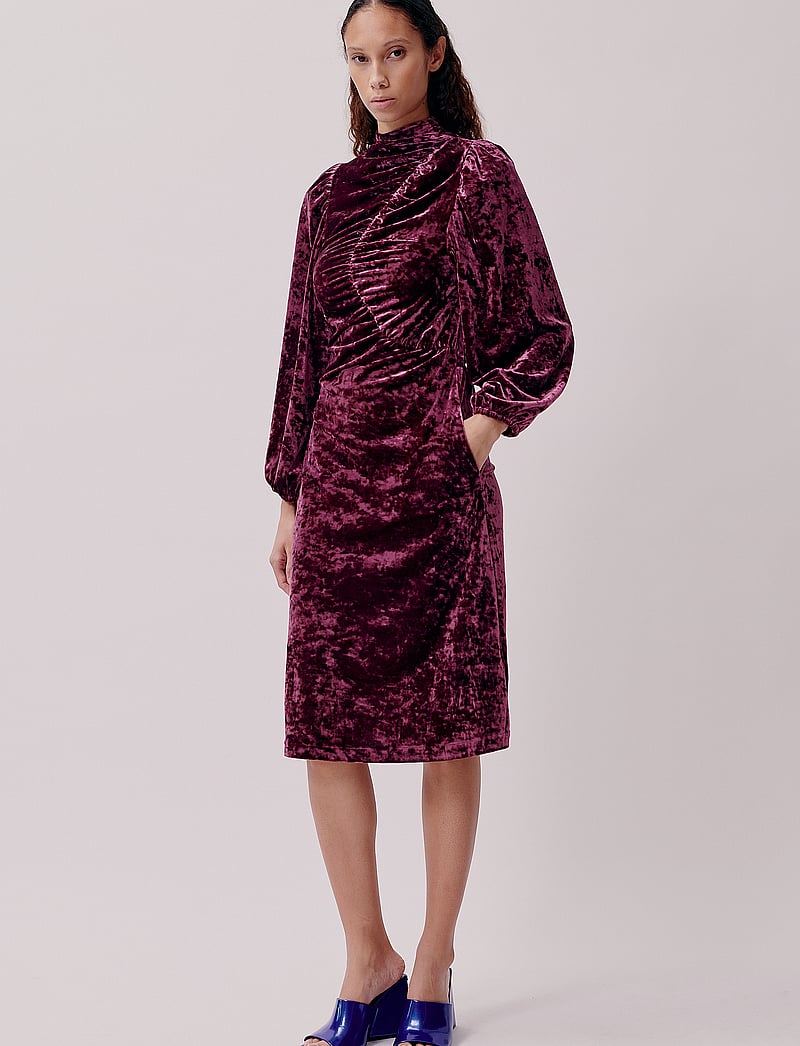 Hofmann Copenhagen - Fabienne - midi kjoler - star ruby - 0