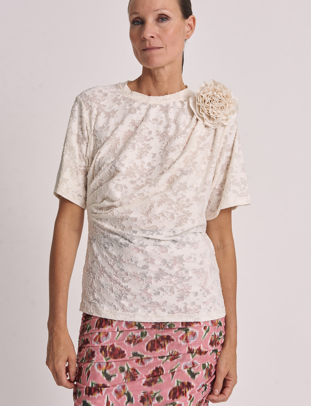 Hofmann Copenhagen - Pam - short-sleeved blouses - creme - 1