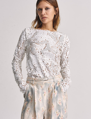 Hofmann Copenhagen - Gabrielle - long-sleeved blouses - white - 2