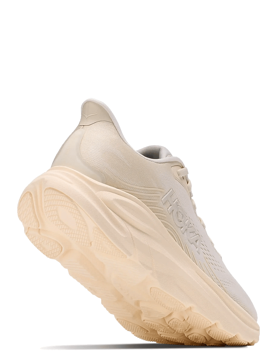 HOKA - W CLIFTON 11 - löparskor - alabaster / oat milk - 4