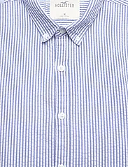Hollister - HCo. GUYS WOVENS - casual skjortor - blue stripe - 2
