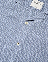 Hollister - HCo. GUYS WOVENS - short-sleeved shirts - blue allover jacquard - 3