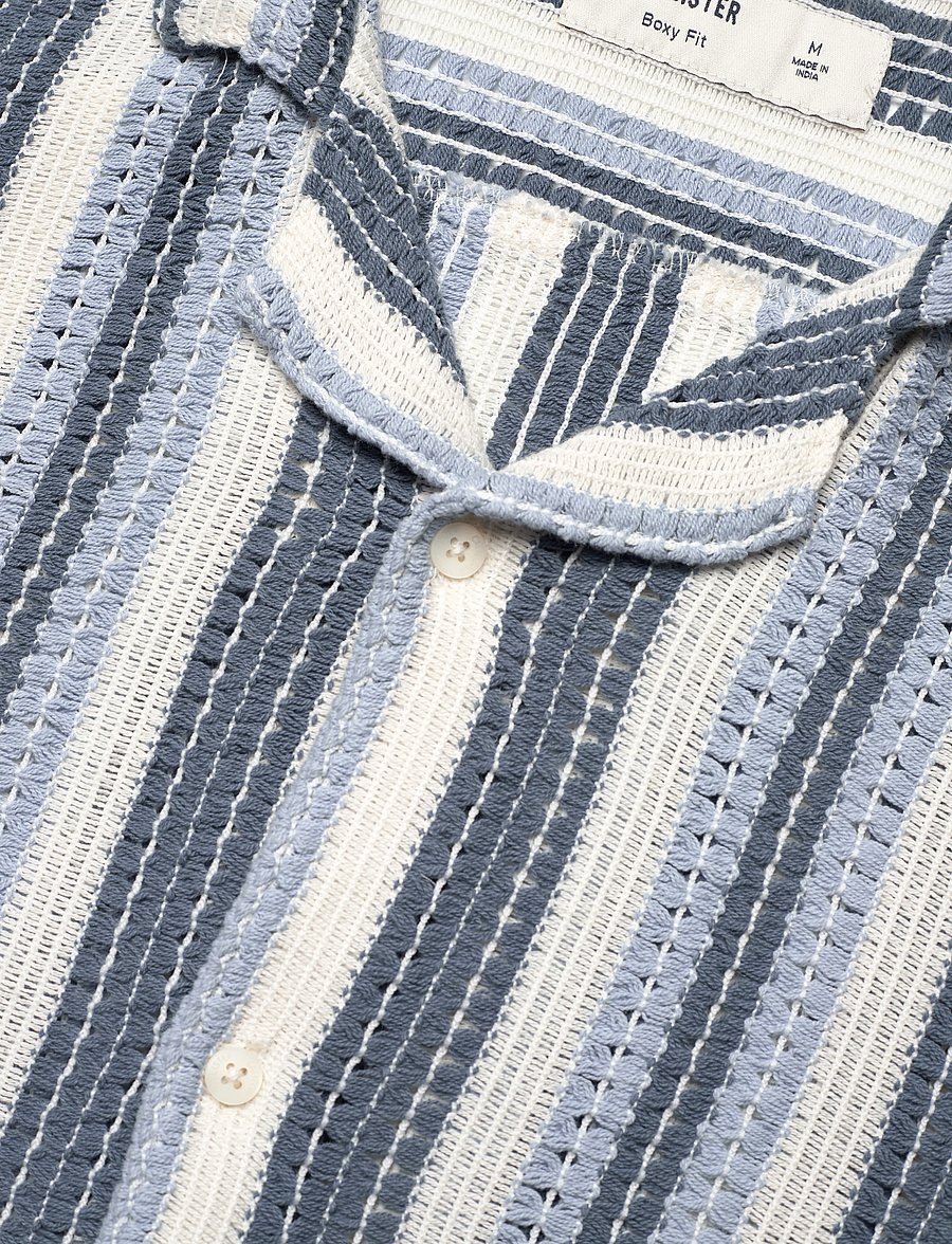 Hollister - HCo. GUYS WOVENS - kurzarmhemden - cooktown crochet tan blue - 3