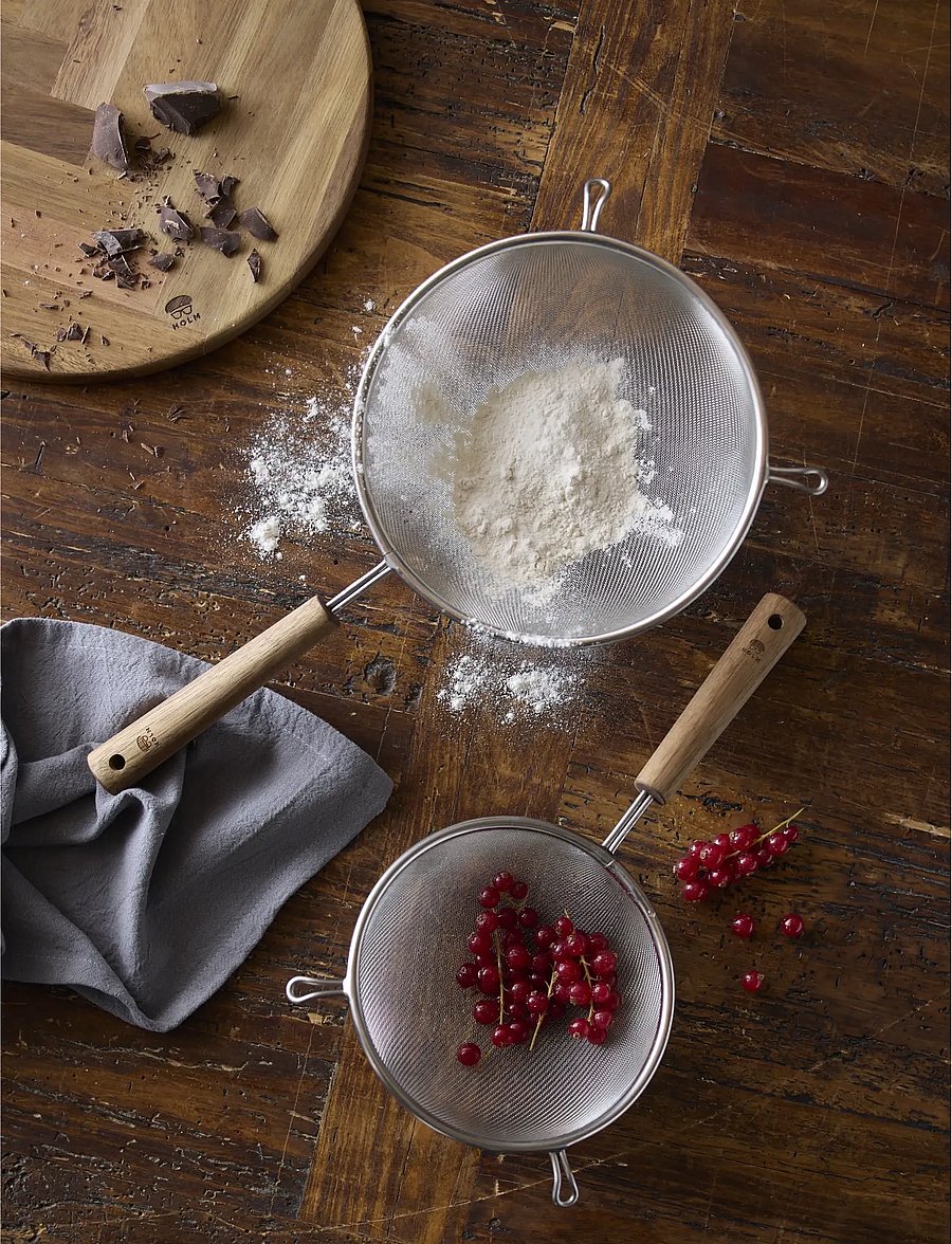 Holm - Mesh strainer 20 cm Stainless steel/Acacia - durchschläge, siebe & trichter - natural - 3
